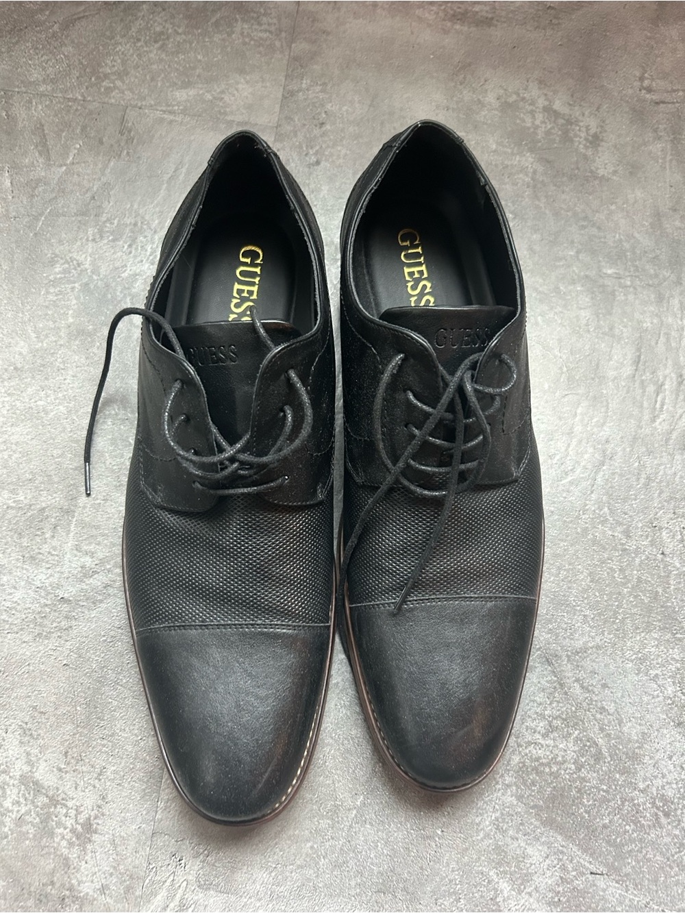 Guess Men’s Oxford Dress Shoes Size 13